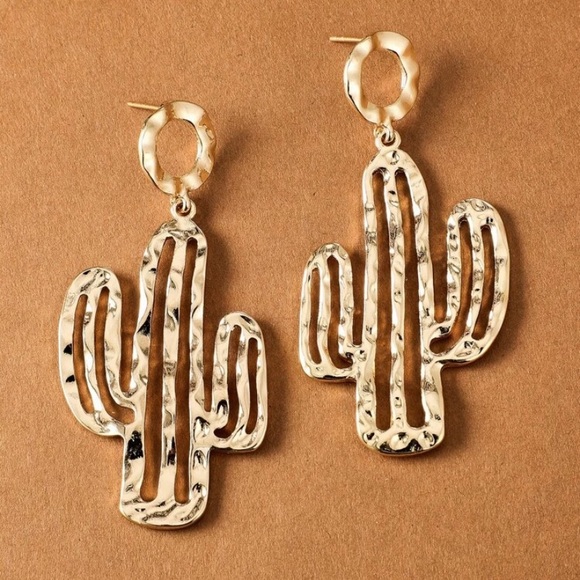 Free People Jewelry - Gold Cactus Hammered Metal Western Texas Earrings